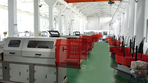 贝朗金属线材成型设备厂家车间图