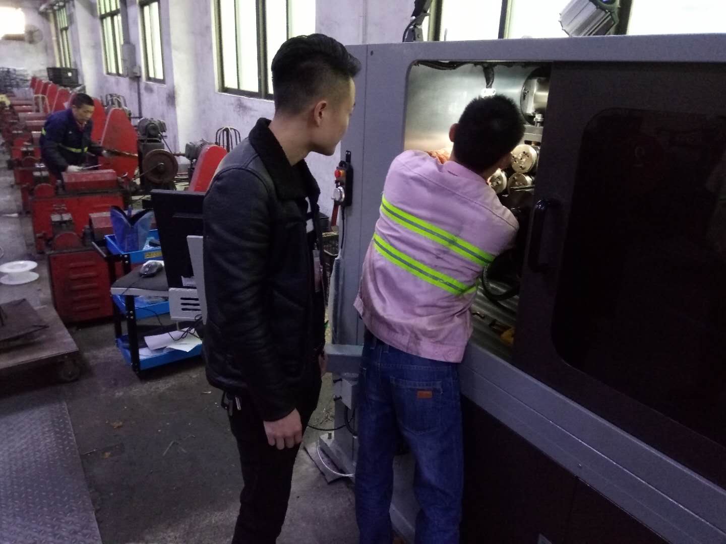 贝朗技术人员培训员工调机