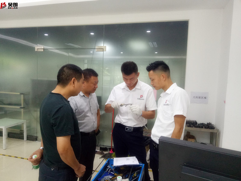 东莞客户参观贝朗智能全自动弯线机，连连称赞！