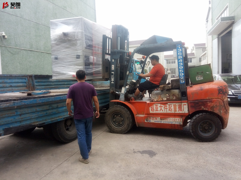 贝朗设备打包发货现场