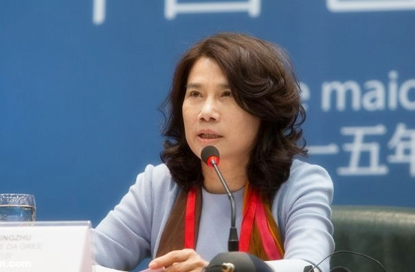 读《为何人在遇到困难时，没有人来雪中送炭》——之感想