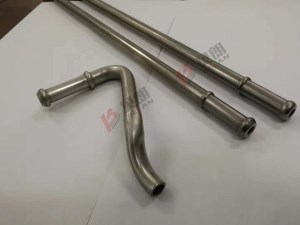 弯管墩头切断一体机生产空心管汽车排气管挂钩顺应智能汽车发展