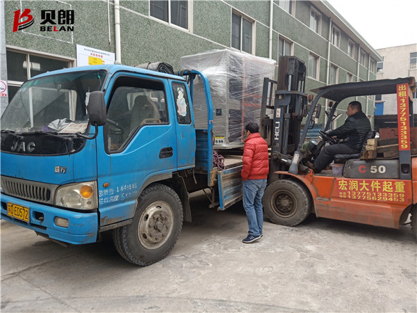 钢丝线材折弯机打包出货