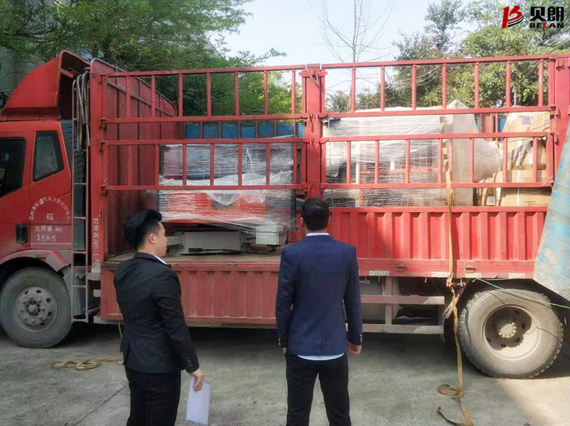 贝朗圆钢自动折弯机顺利到达广东某客户处