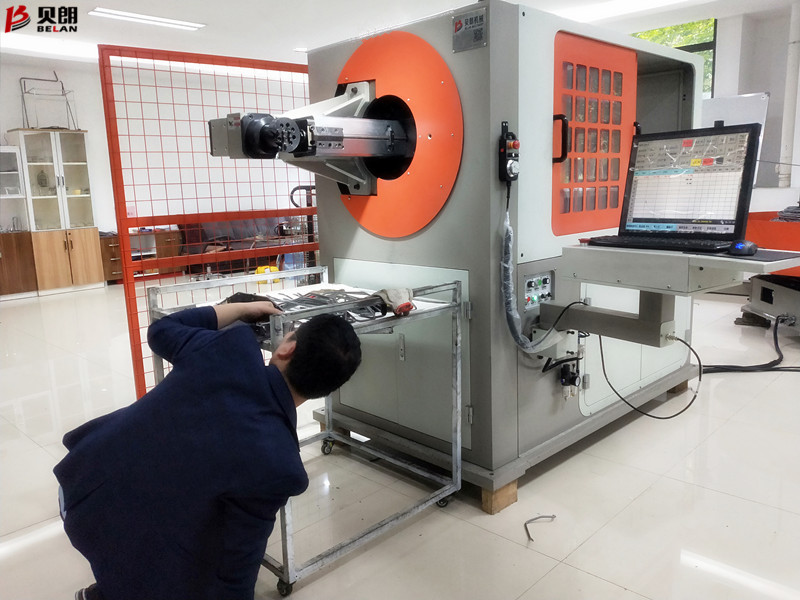 贝朗自动化设备技术调试现场