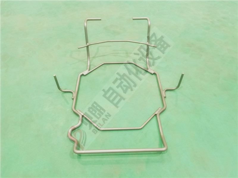 16mm汽车备胎托架线成型图样