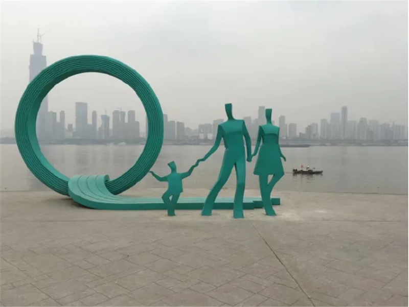 疫情发生6个月后，另一场灾难正在席卷而来